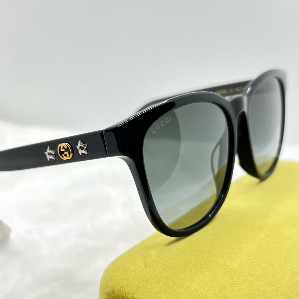 Gucci 56mm Sunglasses New Authentic Classic Black Unisex Sunglasses